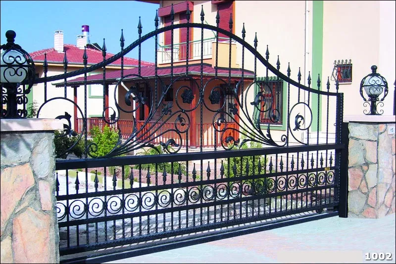 Ferforje Bahçe Kapıları